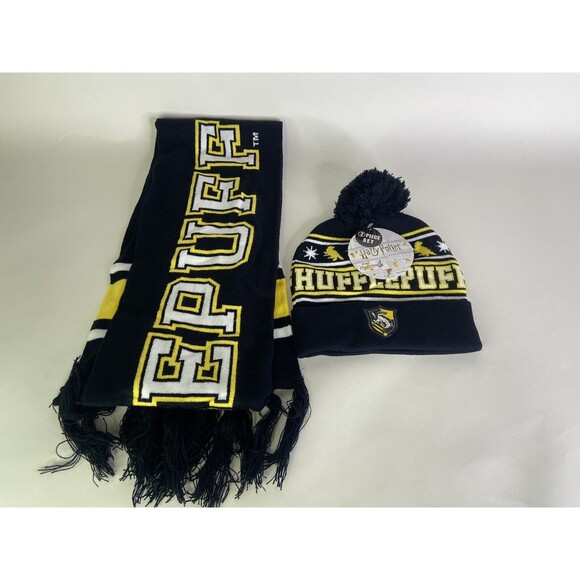 Harry Potter Hufflepuff Logo Knit Cuff Pom Beanie Hat Cap and Scarf Set 2 Piece - Picture 1 of 12